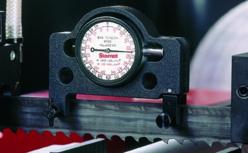 长宁锯切钛合金用双金属带锯条还是硬质合金带锯条？